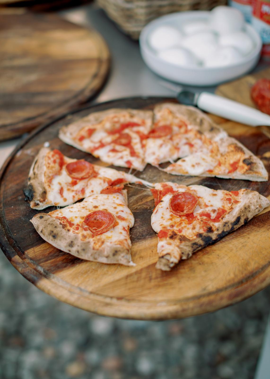 Stylish Pizza Party on Lake Como